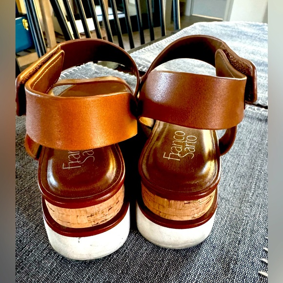 Franco Sarto Women’s Velcro closure leather wedges size 8 - Picture 4 of 4